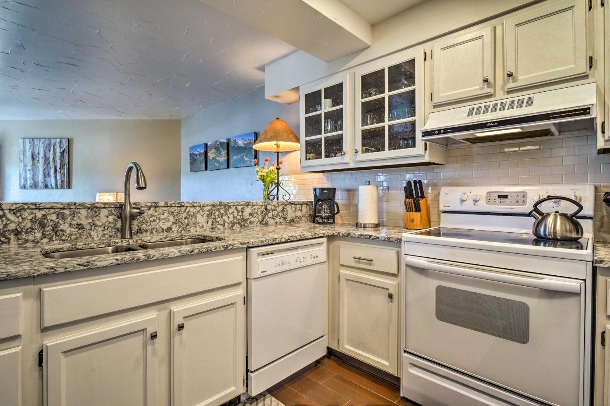 Cozy Ski-Inandski-Out Breckenridge Condo Mtn Views! Exteriör bild